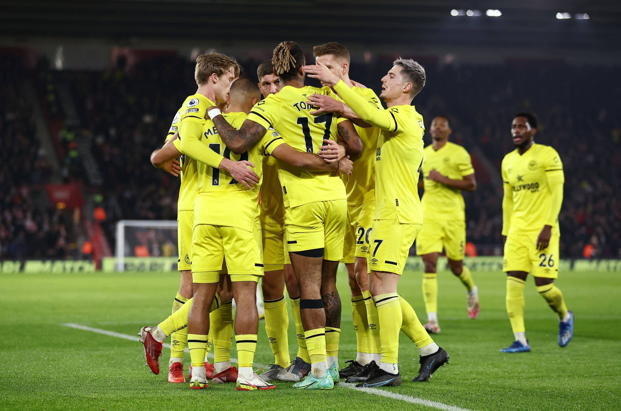 曼城接近签 曼城接近签